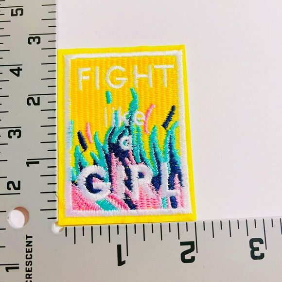 Fight like‎ a Girl-Iron on Patch - Picture 2 of 3
